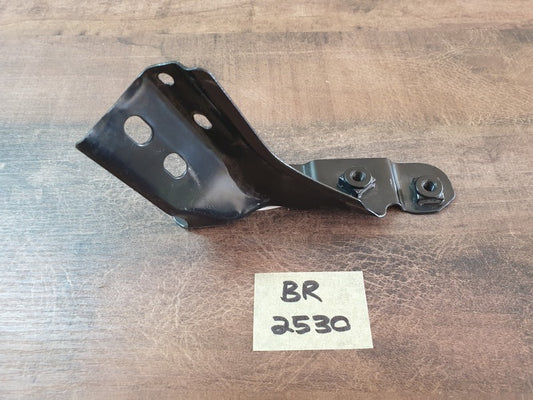 Original New Volkswagen Polo Right Front Fender Bracket