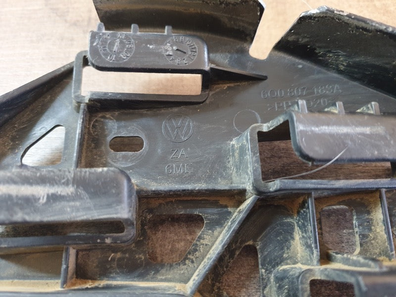 Original Used Volkswagen Polo Left Front Bumper Guide