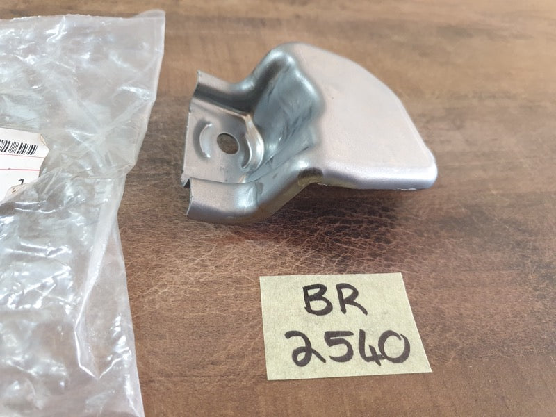 Original New Isuzu KB 2017 Left Front Fender Bracket