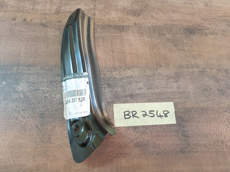 Original New Renault Kwid 2023 Right Front Fender Bracket
