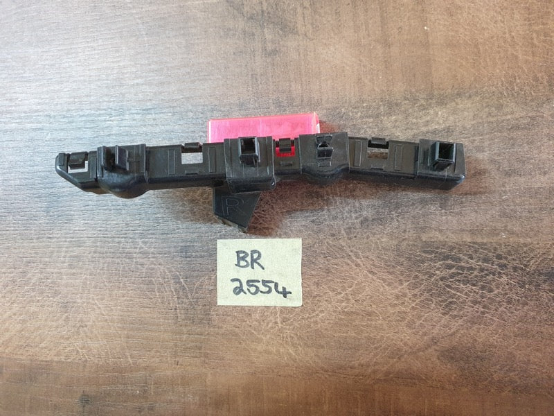 Original New Nissan Qashqai Right Front Bumper Bracket