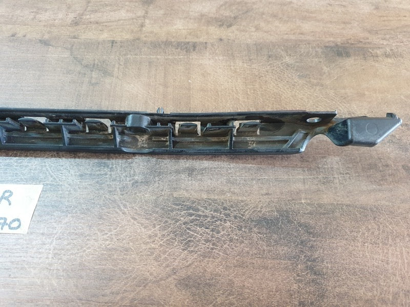 Original Used Mercedes-Benz C-Class W204 Right Rear Outer Bumper Bracket