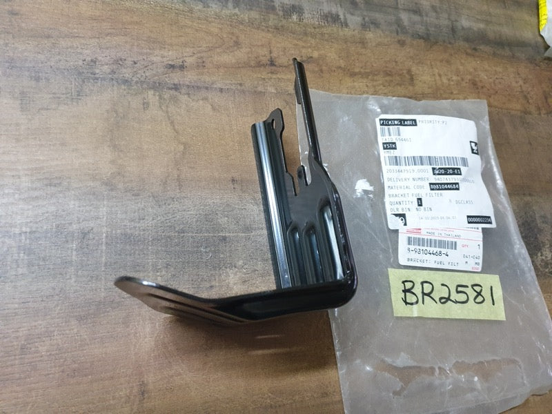 Original New Isuzu D-Max 2025 Fuel Filter Bracket
