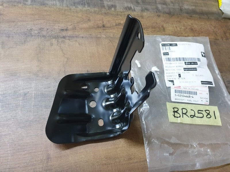 Original New Isuzu D-Max 2025 Fuel Filter Bracket