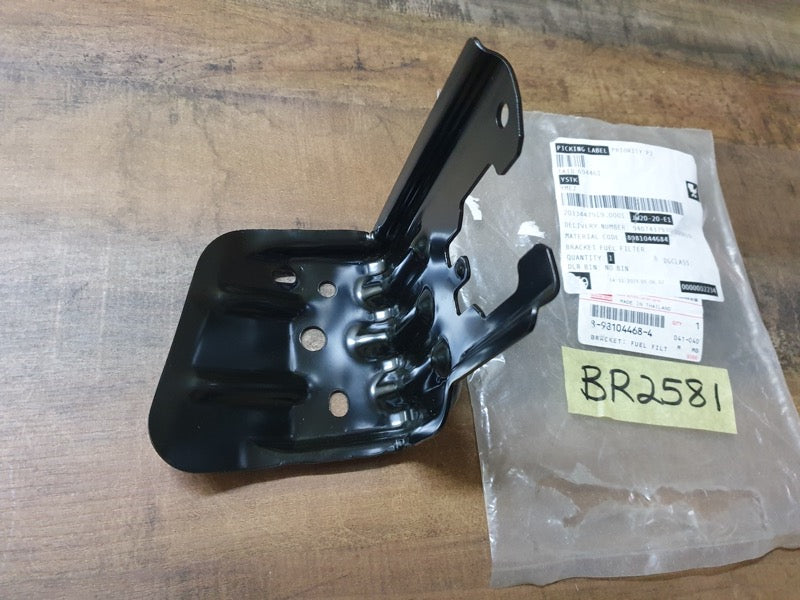 Original New Isuzu D-Max 2025 Fuel Filter Bracket