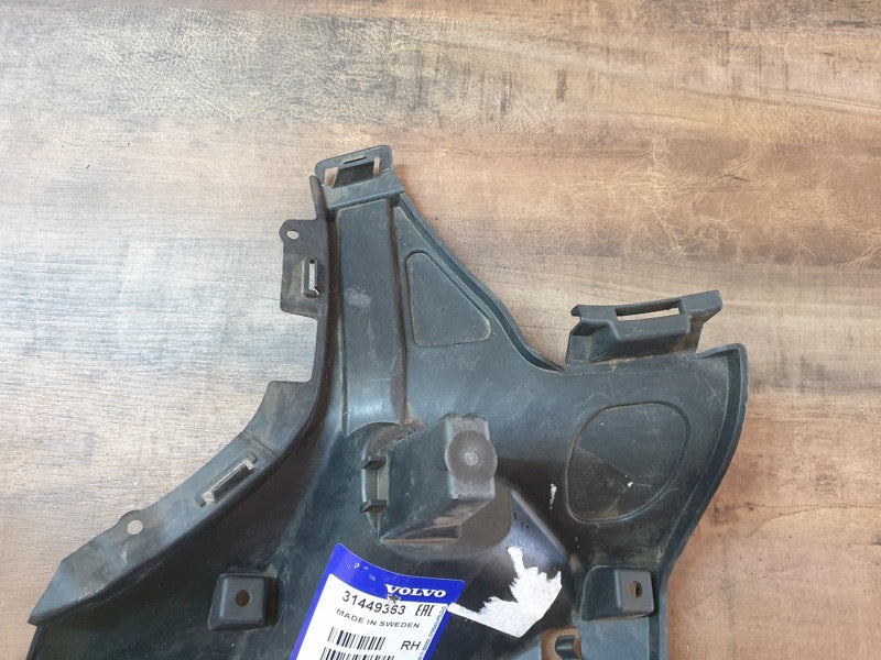 Original New Volvo XC40 Right Front Outer Bumper Bracket