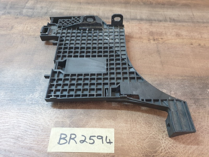 Original Used Land Rover Evoque Right Front Headlight Bracket