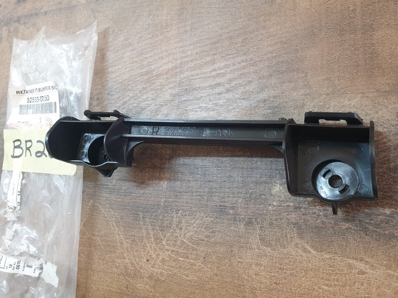 Original New Toyota Etios Right Front Bumper Bracket