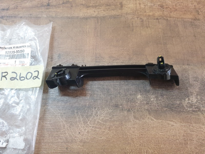 Original New Toyota Etios Right Front Bumper Bracket
