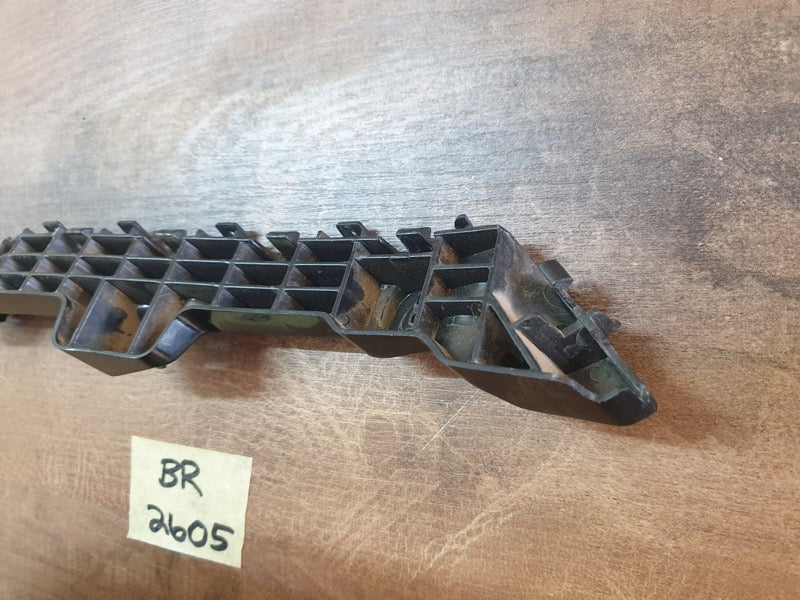 Original Used Suzuki Vitara Brezza Toyota Urban Cruiser Left Rear Outer Bumper Guide