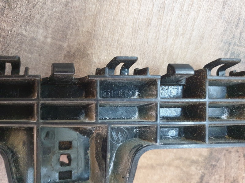 Original Used Suzuki Vitara Brezza Toyota Urban Cruiser Right Rear Outer Bumper Guide