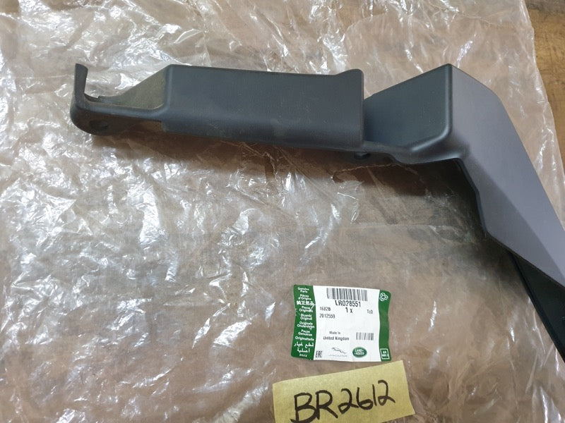Original New Land Rover Range Rover 2015 Left Front Bumper Mounting Trim