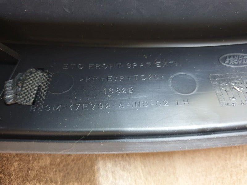 Original New Land Rover Range Rover 2015 Left Front Bumper Mounting Trim