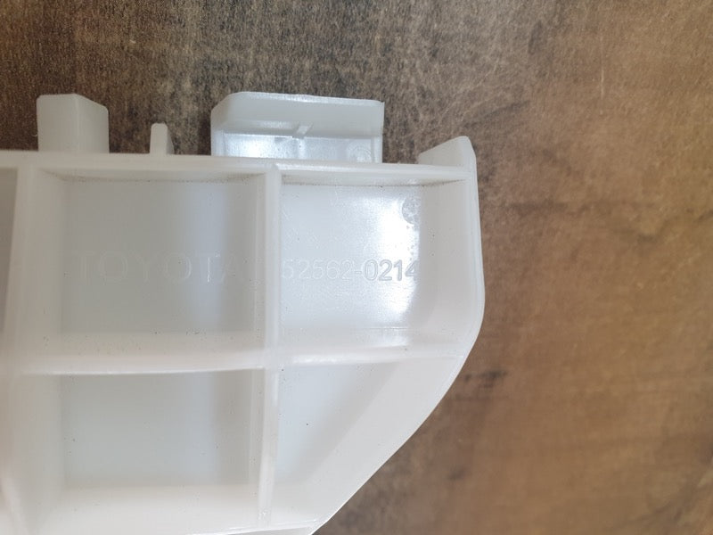 Original New Toyota Corolla Quest Right Rear Bumper Upper Retainer