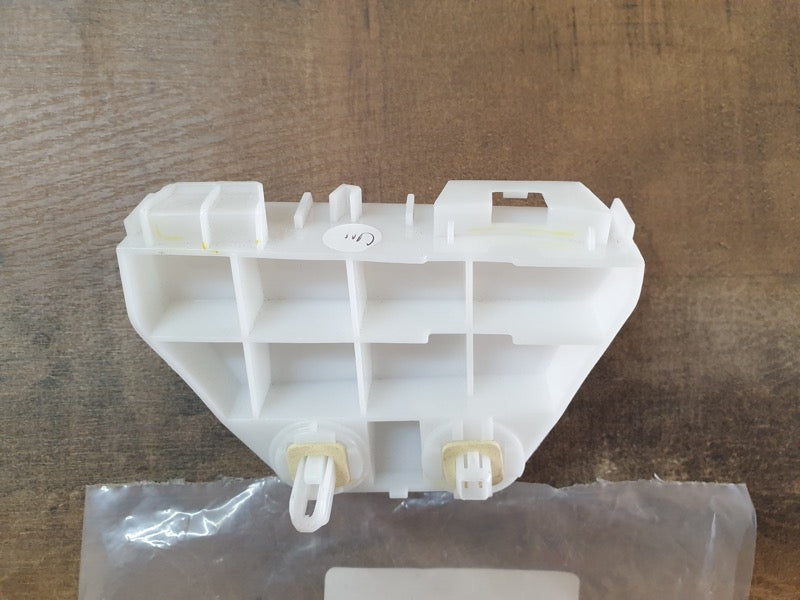Original New Toyota Corolla Quest Right Rear Bumper Upper Retainer