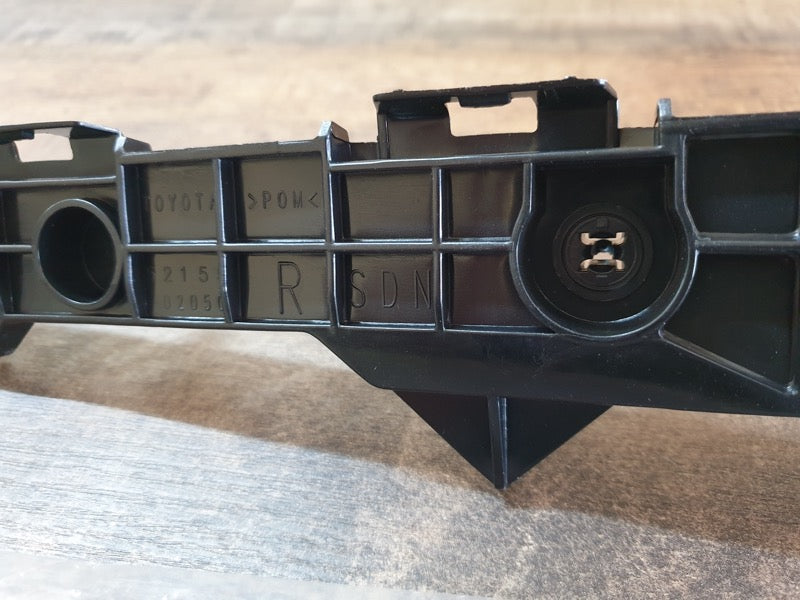 Original New Toyota Corolla Quest Right Rear Bumper Bracket