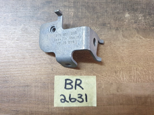 Original Used Audi A3 Right Front Hooter Bracket