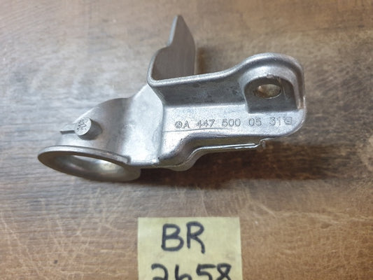 Original New Mercedes-Benz V-Class W447 Left Lower Radiator Bracket