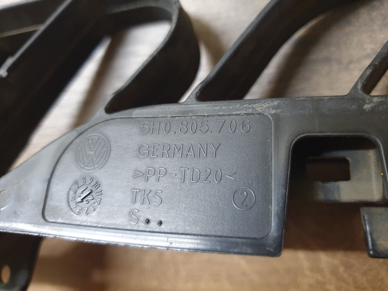 Original Used Volkswagen Golf VIII Upper Radiator Support Guide