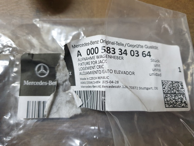 Original New Mercedes-Benz A-Class W177 Jack Support Rubber