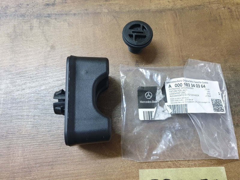 Original New Mercedes-Benz A-Class W177 Jack Support Rubber