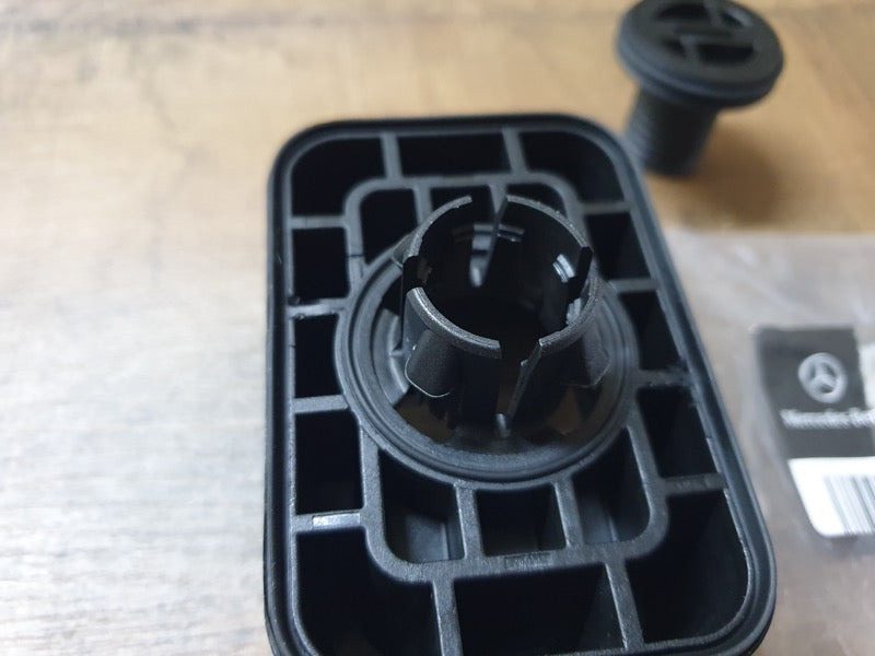 Original New Mercedes-Benz A-Class W177 Jack Support Rubber