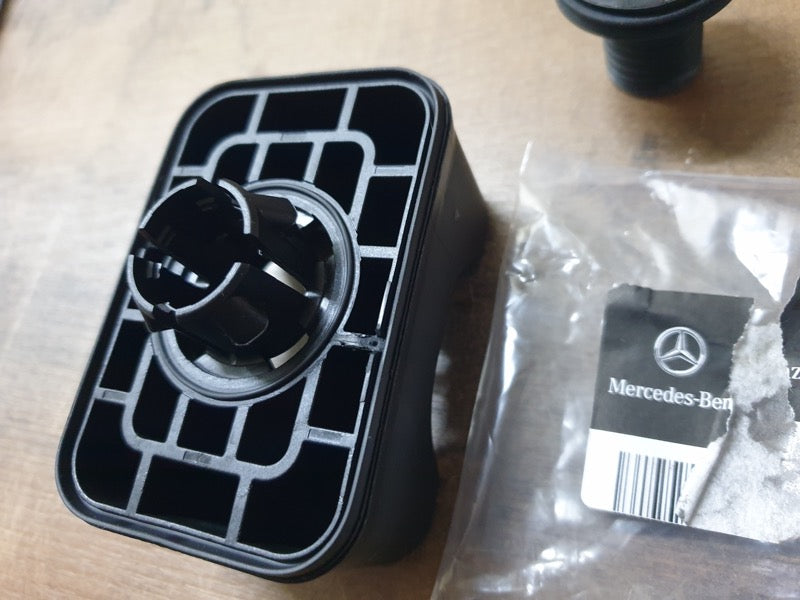 Original New Mercedes-Benz A-Class W177 Jack Support Rubber