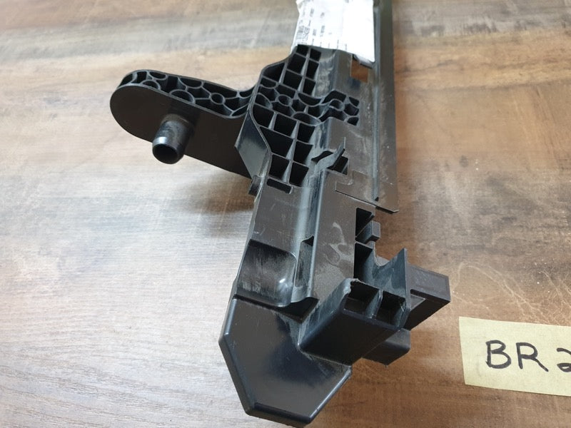Original New Mercedes-Benz V-Class W447 Left Radiator Frame Bracket