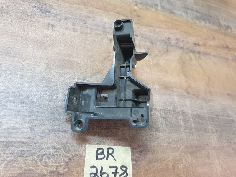 Original New Subaru Right Rear Bumper Taillight Bracket