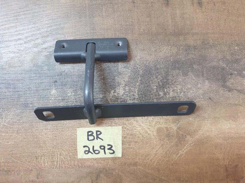Original New Mercedes-Benz C-Class W206 Front Centre Retainer Reinforcement Striker
