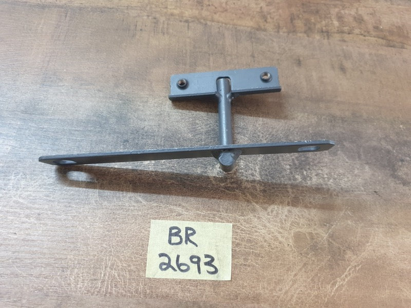 Original New Mercedes-Benz C-Class W206 Front Centre Retainer Reinforcement Striker