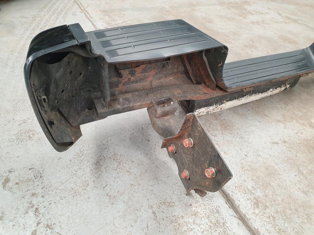 Original Used Mitsubishi Triton Rear Bumper