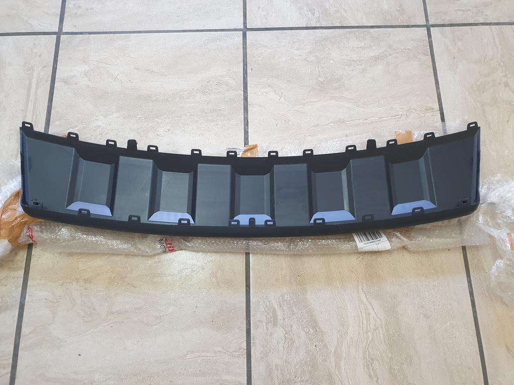 Original New JAC T8 2.0CDI LUX P Front Bumper Centre Lower Spoiler