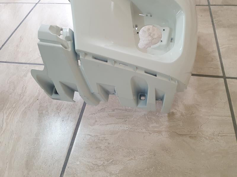 Original Used Ford Everest Platinum 2024 Front Bumper Cover