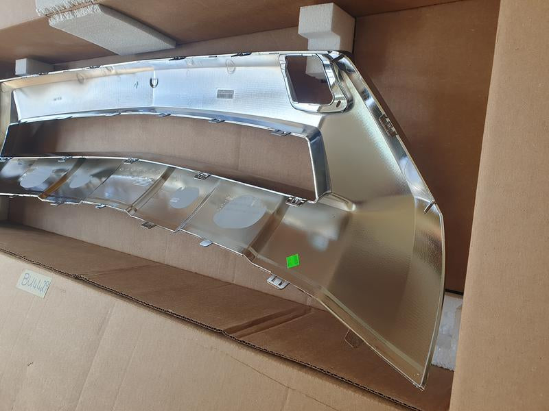 Original New Mercedes-Benz GLE W166 Front Bumper Lower Chrome Moulding