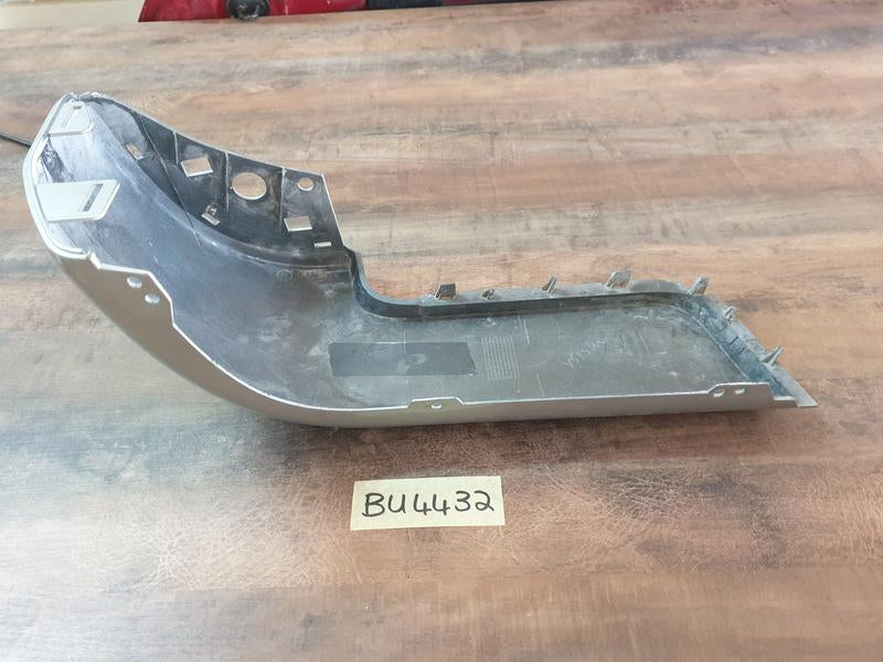Original Used Nissan Navara Right Rear Bumper Corner