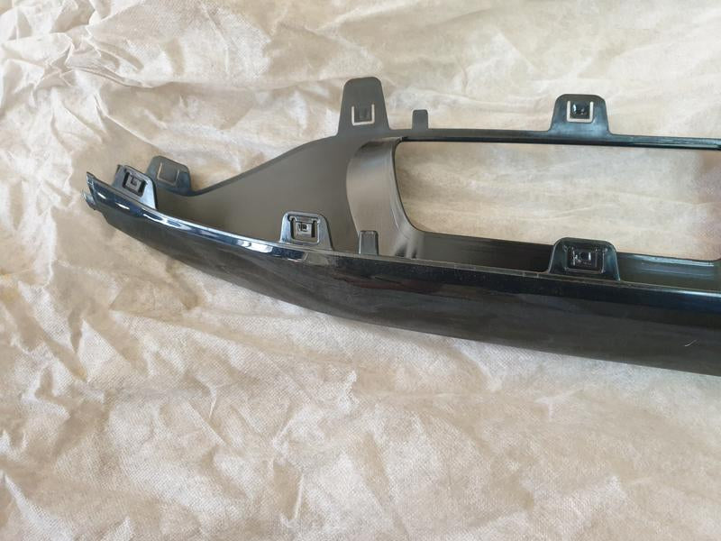 Original Used Mercedes-Benz GLC Coupe W253 Front Bumper Centre Moulding