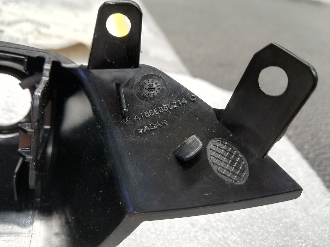 Mercedes-Benz GLE W166, GL350 - GL63 AMG Front Camera Cover Bracket