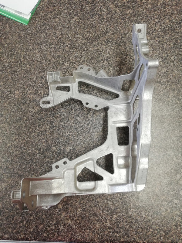 Mercedes-Benz C-Class Aluminium, W205, C300, 2015, 2016, 2017, 2018 Right Headlight Support Bracket