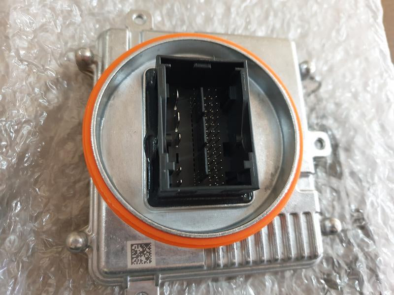 Original Used Volkswagen Polo Playa Right Headlight Control Unit