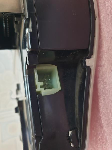 Original Used Mercedes-Benz C-Class W205 Front Interior Lamp Console with Sunglasses Holder