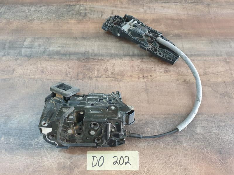 Original Used Volkswagen Golf Left Door Lock Mechanism