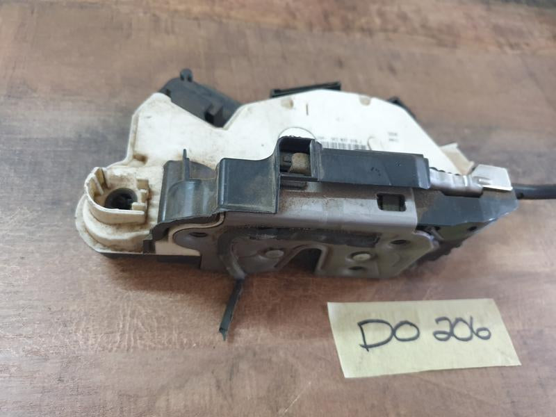 Original Used Volkswagen Golf Right Door Lock Mechanism