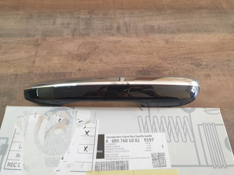Original Used Mercedes-Benz GLC W254 Left Front Door Outer Handle