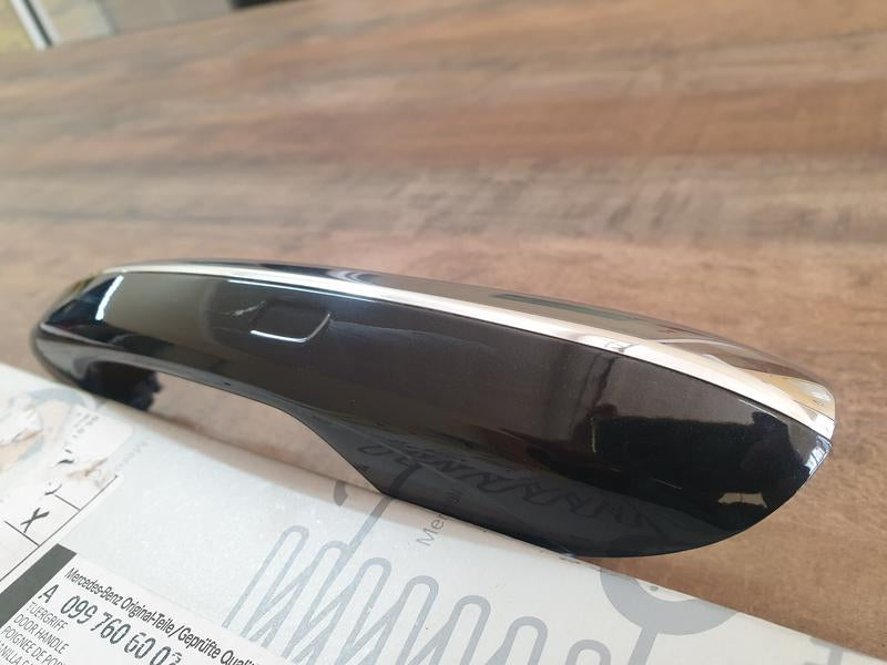 Original Used Mercedes-Benz GLC W254 Left Front Door Outer Handle