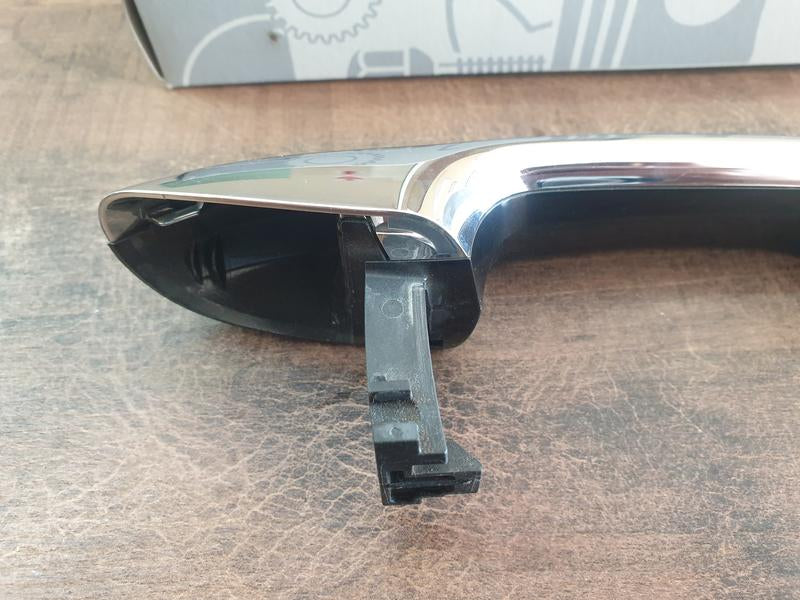 Original Used Mercedes-Benz GLC W254 Left Front Door Outer Handle