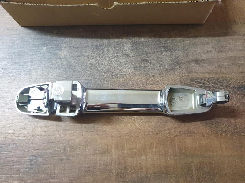 Original Used Haval H1 Left Front Door Outer Handle Chrome