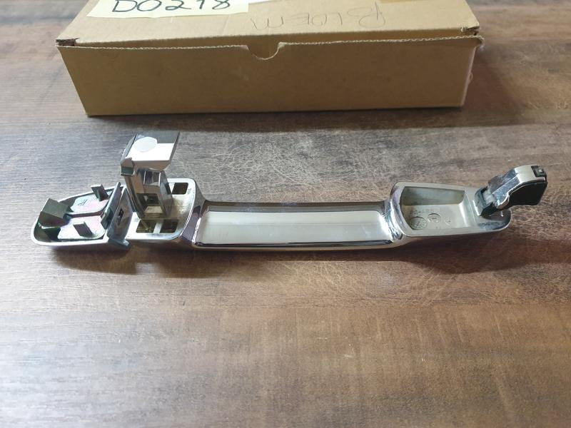 Original Used Haval H1 Left Front Door Outer Handle Chrome