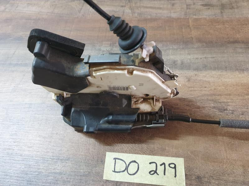 Original Used Volkswagen Aftermarket Polo Right Rear Door Lock Mechanism
