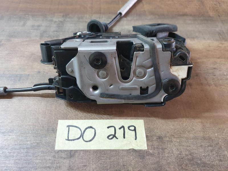 Original Used Volkswagen Aftermarket Polo Right Rear Door Lock Mechanism